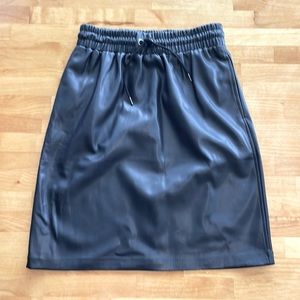 Down east Plerther skirt black